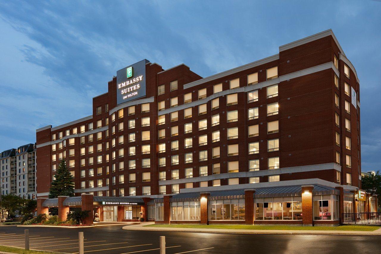 Embassy Suites By Hilton Montreal Airport Pointe-Claire Exterior foto